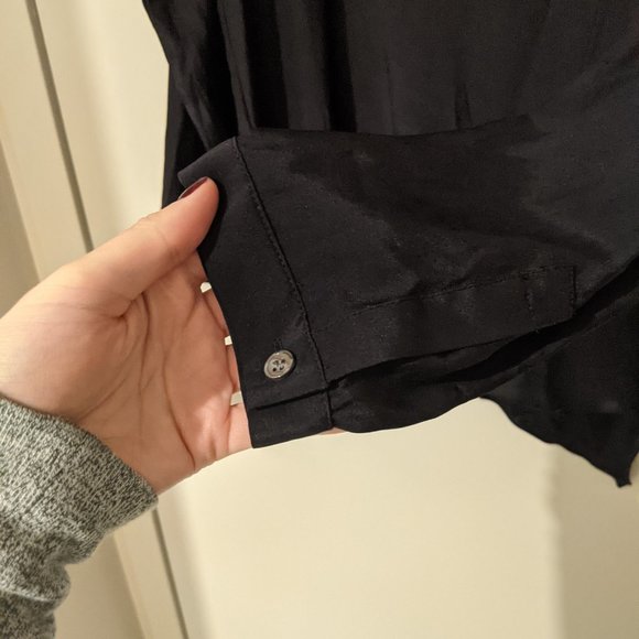 3/$30 Club Monaco Silk Deep V Back Blouse - Black - Picture 6 of 9